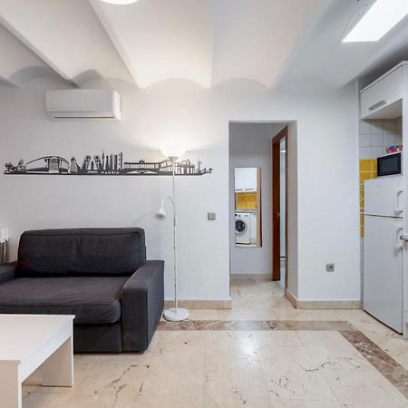 2 Bedroom 1 Bathroom Furnished - Sol - Cozy Vintage - Mintystay Madrid Exterior foto