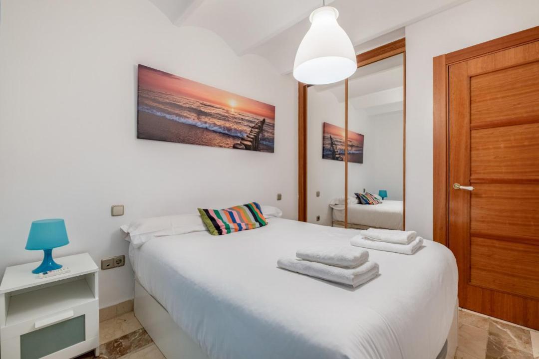 2 Bedroom 1 Bathroom Furnished - Sol - Cozy Vintage - Mintystay Madrid Exterior foto